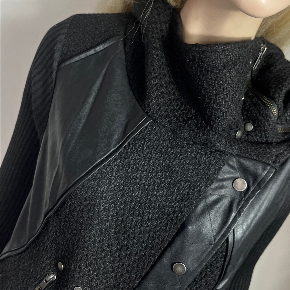 NÜ Denmark Black Jacket - image 7